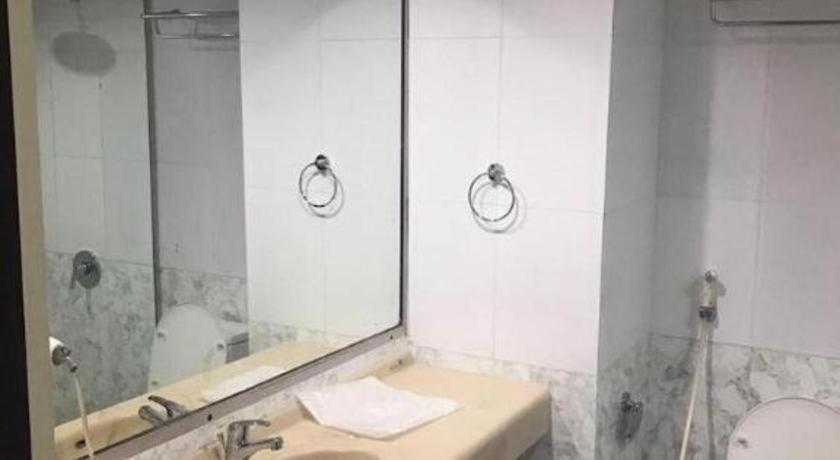 The Nagoya Plasa Redpartner Εξωτερικό φωτογραφία